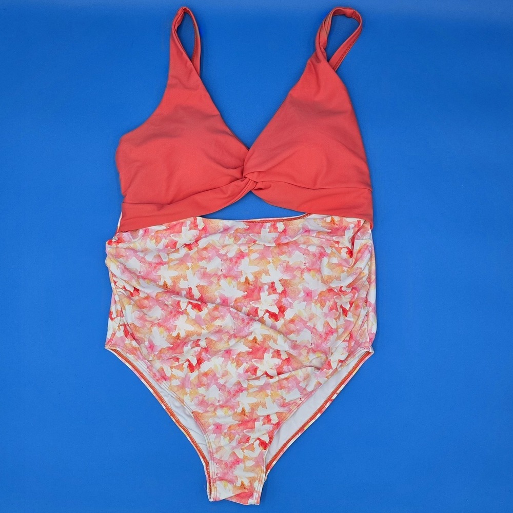 Summer Mae‎ Maternity Swimsuit Size Large NWOT  Coral &White